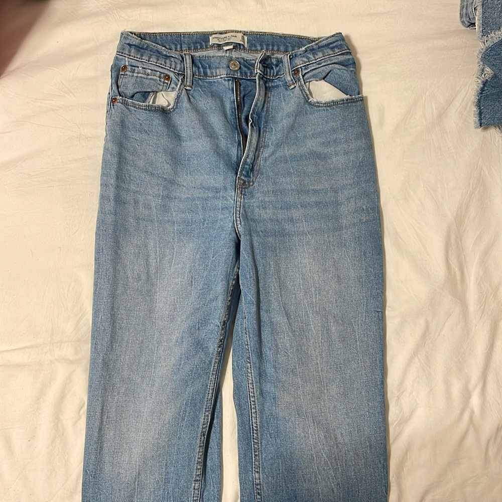 Abercrombie Curve Love The Ankle Straight Ultra High Rise Jeans Size 30/10